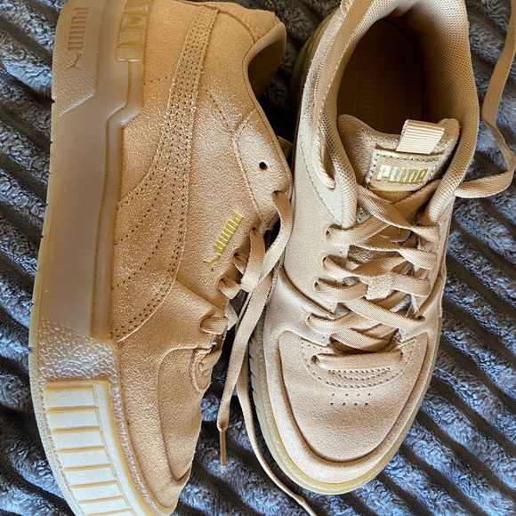 Puma shoes - Picture 2 of 6